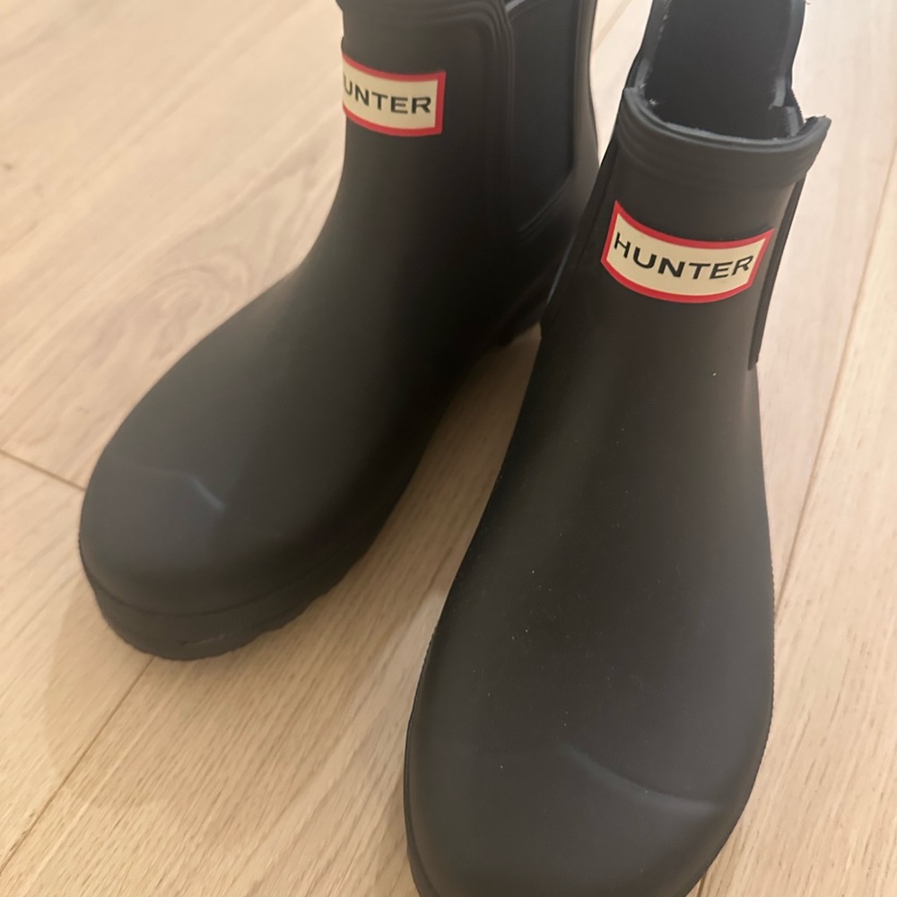 Hunter Classic Black Ankle Boots